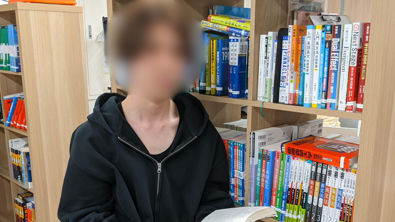 「一人じゃない、頑張れば道は開ける」—— 経済的不安を乗り越え慶應義塾大学に合格　卒業生の声
