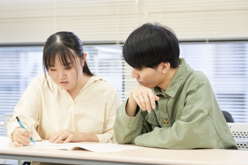 学習会運営スタッフ【医療系の進路を目指す高校生対象】／メディカルコース